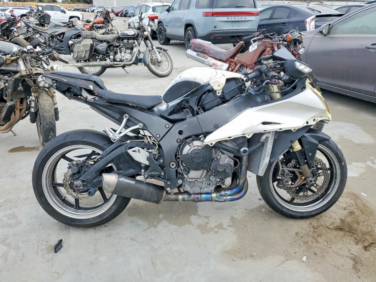 2011 Kawasaki ZX1000 J