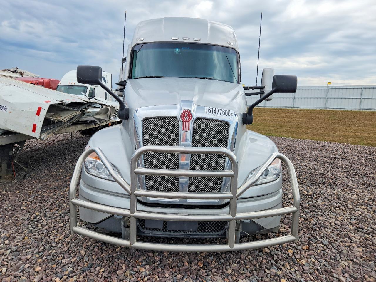 2023 Kenworth T680