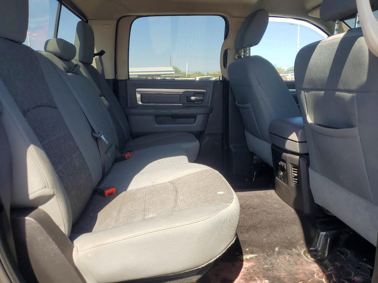 2016 Dodge RAM 1500 SLT
