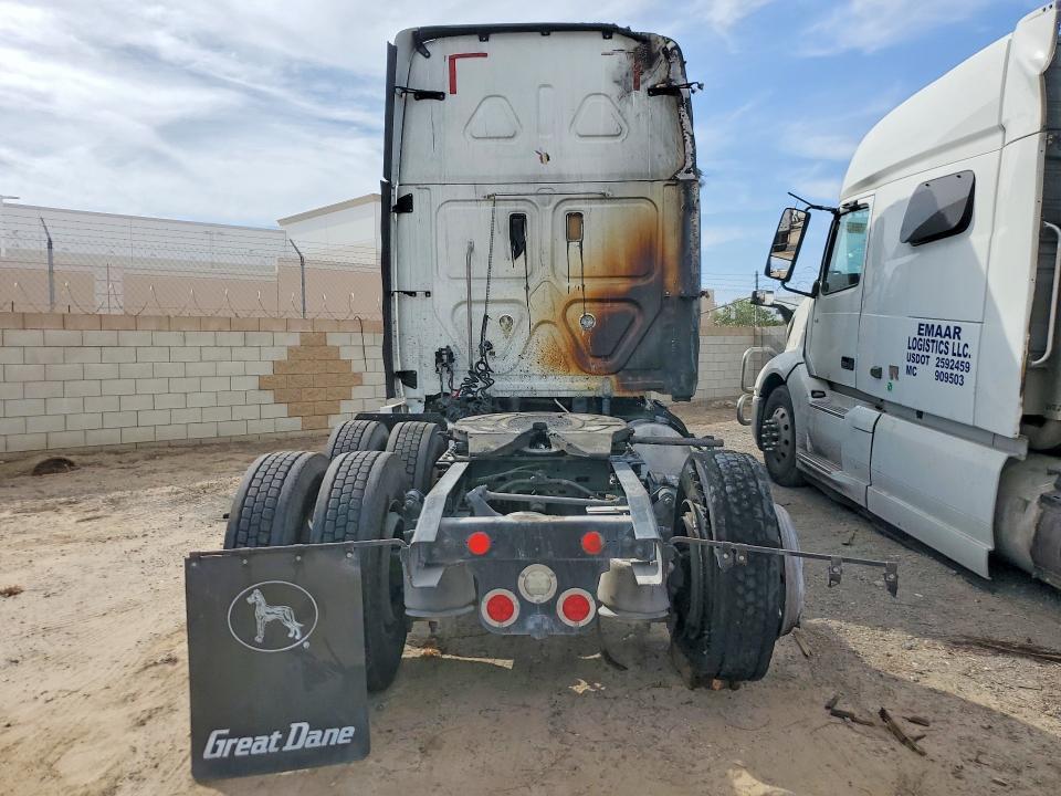 2017 Freightliner Cascadia 125