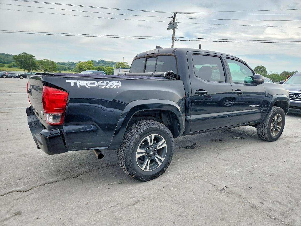 2016 Toyota Tacoma TRD Sport