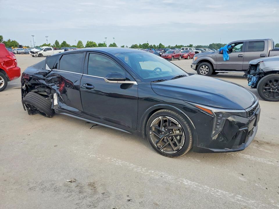 2025 KIA K4 GT Line