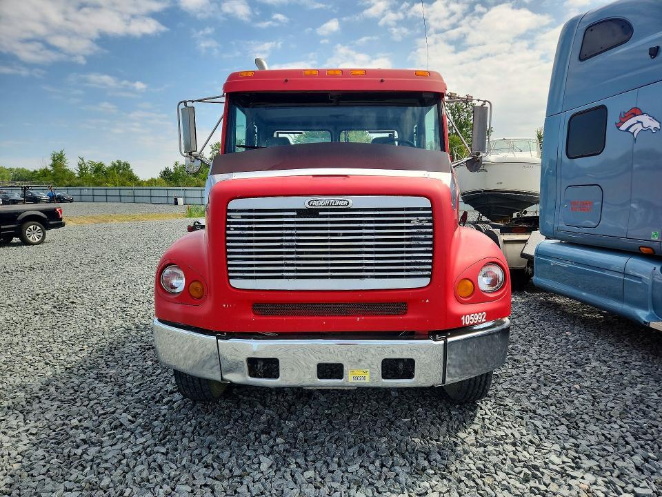 1999 Freightliner FL112 Semi Truck