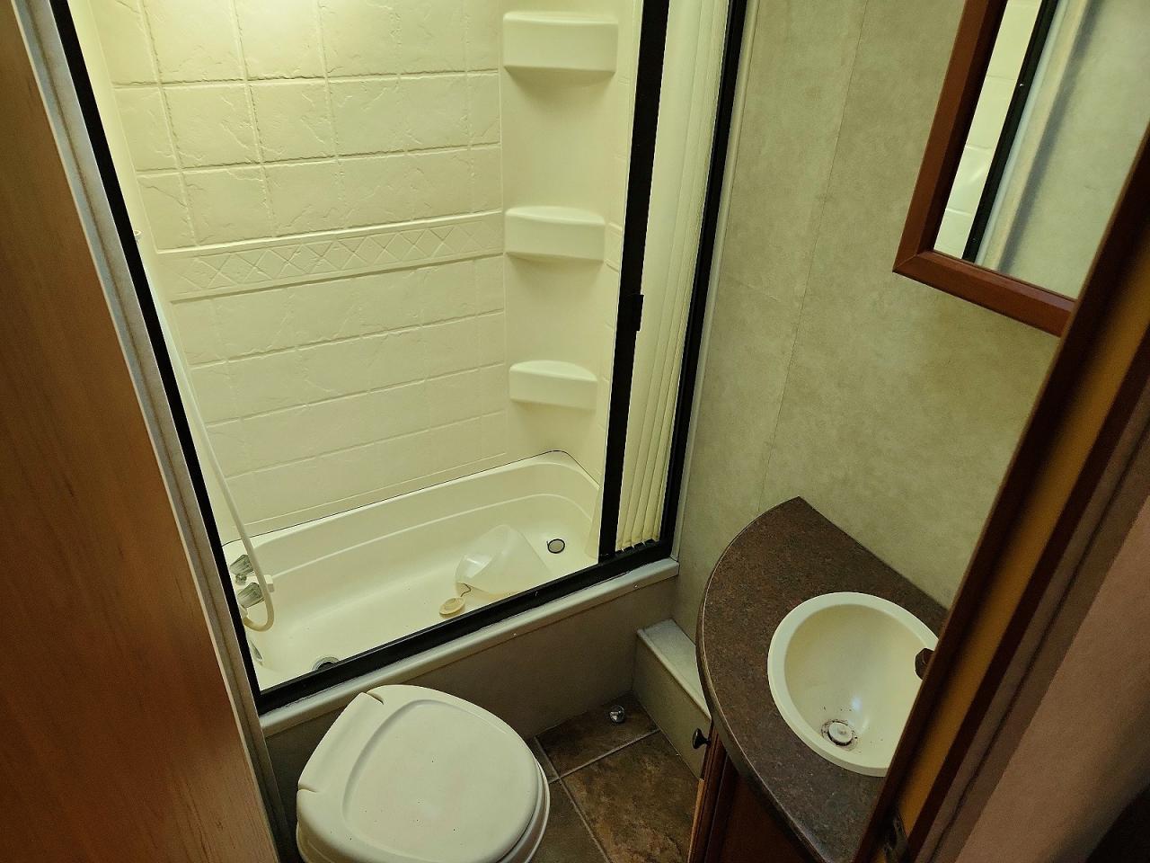 2013 Crossroads Mapli Country Camper