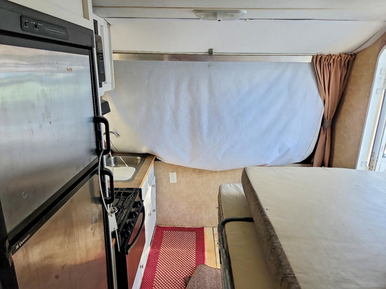 2005 Starcraft Antigua Camper