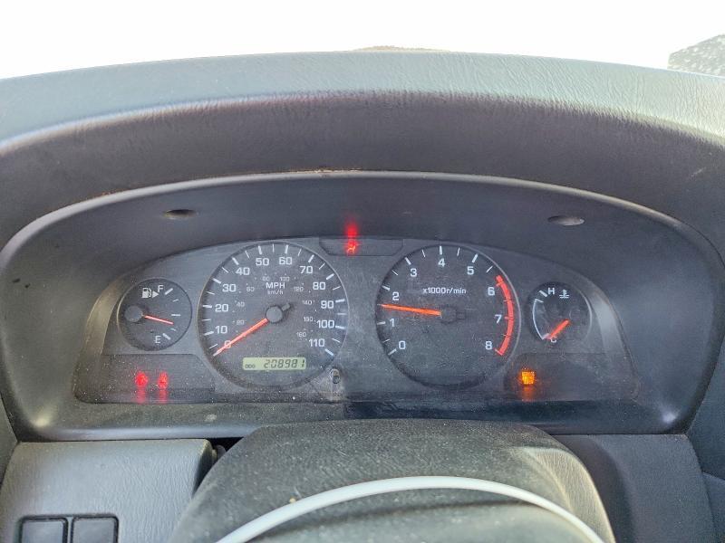 2001 Nissan Frontier XE