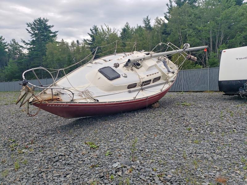 1975 Mirage Manufacturing Boat