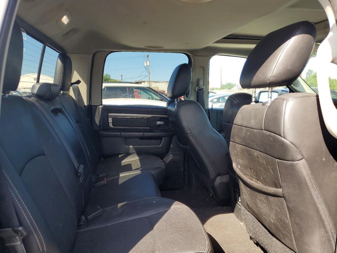 2016 Dodge RAM 1500 Sport