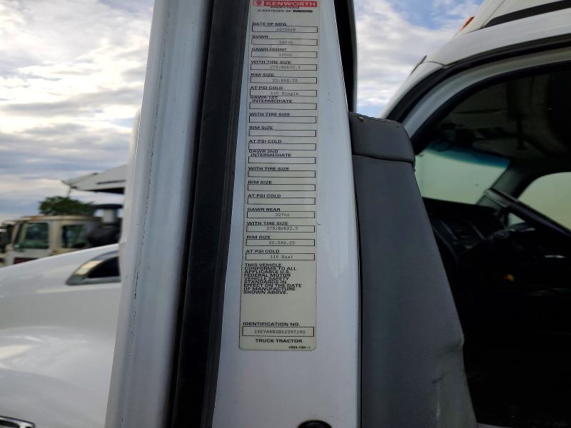 2019 Kenworth T680 Semi Truck