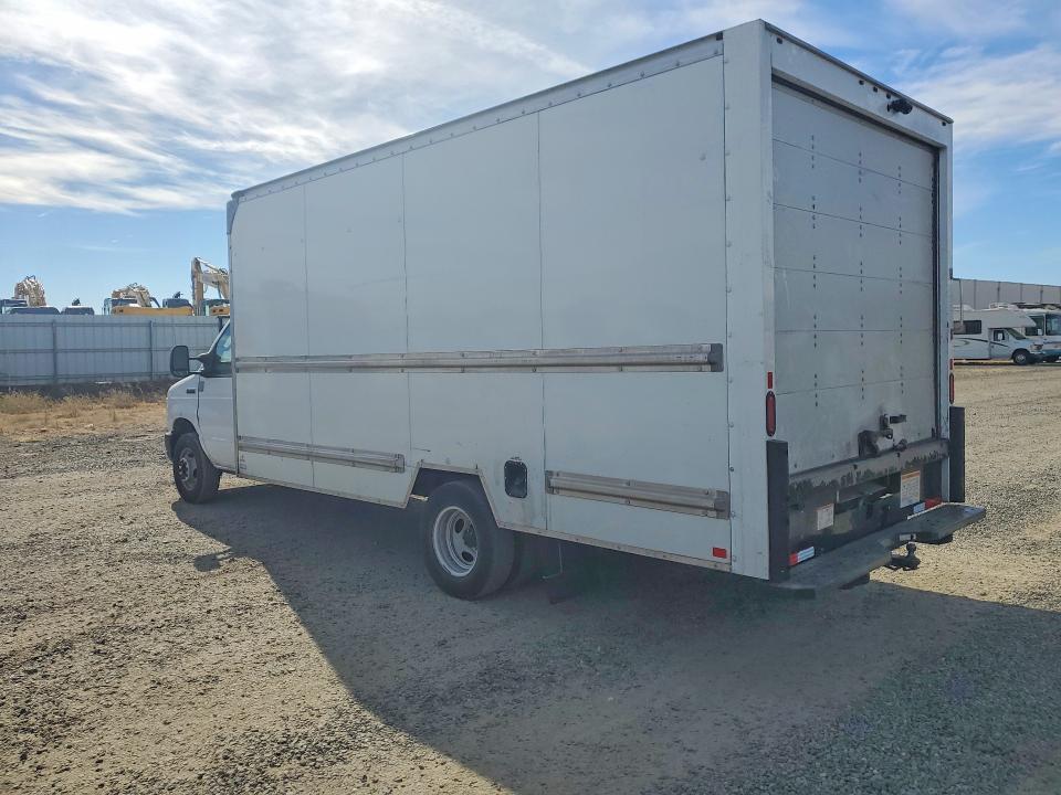 2022 Ford Econoline-BOX Truck