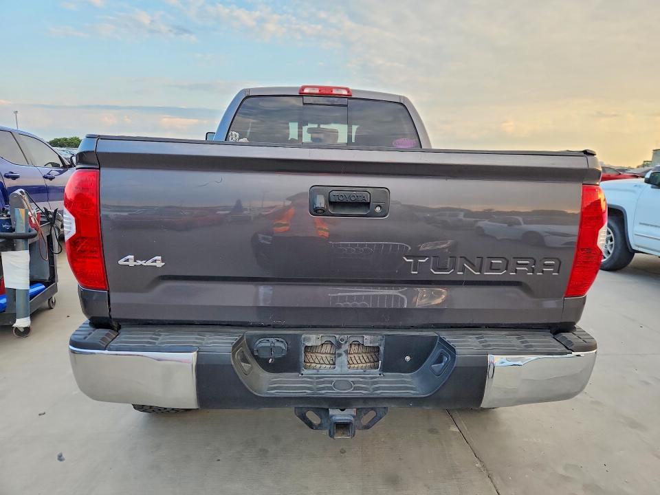 2015 Toyota Tundra SR5