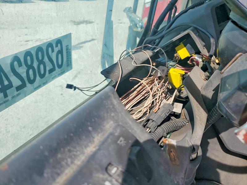 2011 Mack 600 MRU600
