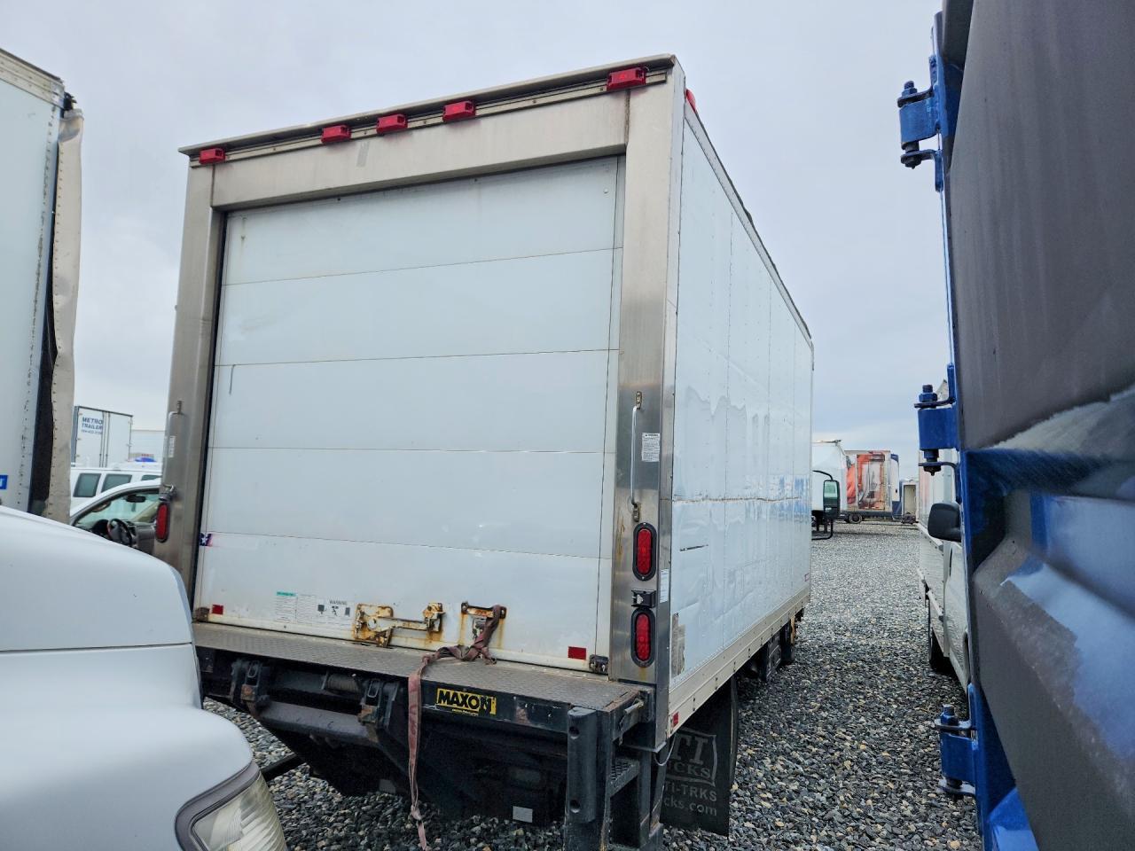 2011 Isuzu NPR