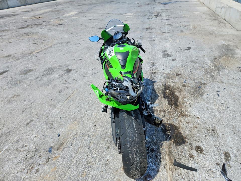 2024 Kawasaki ZX1002 M