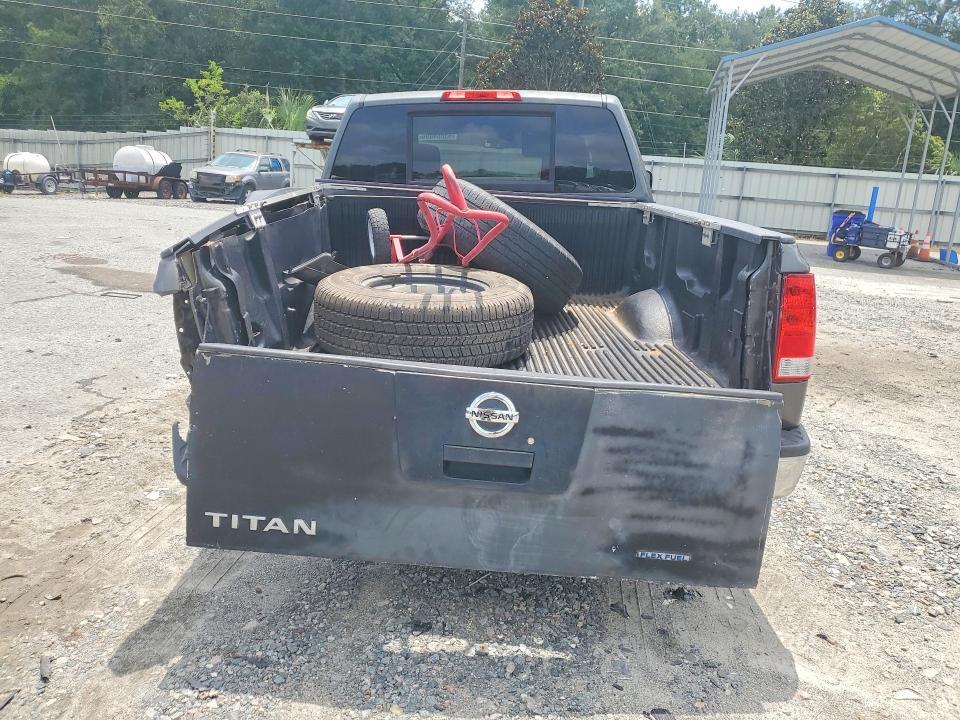 2010 Nissan Titan SE