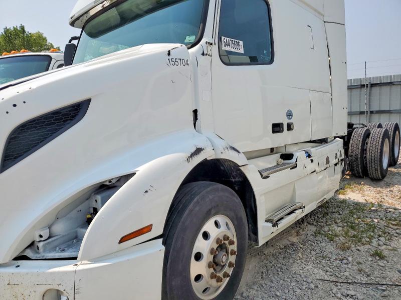 2020 Volvo VNR Semi Truck