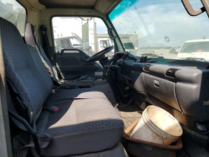 2006 Isuzu NPR