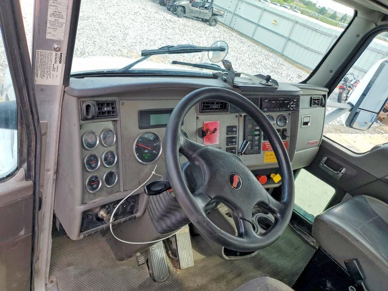 2016 Kenworth Construction T370