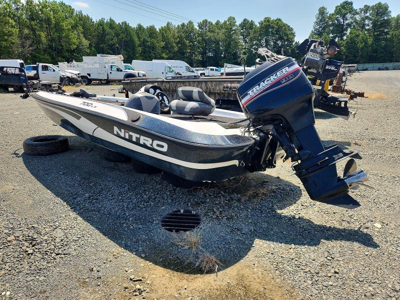 2004 Nitro Tracker Marine