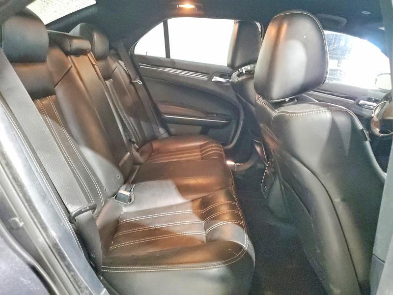 2019 Chrysler 300 s