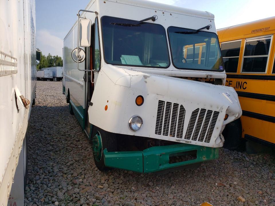 2019 Freightliner MT45G Delivery Truck