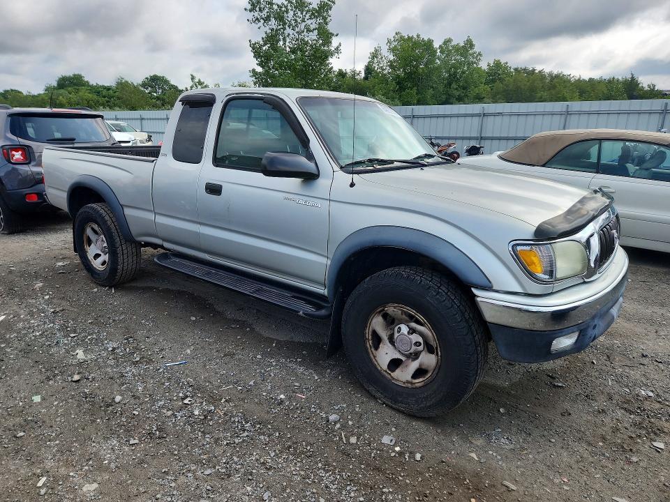 2004 Toyota Tacoma Base