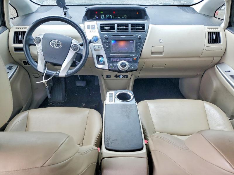 2013 Toyota Prius v Five