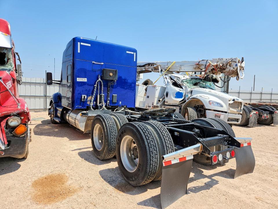 2018 Kenworth T680 Semi Truck