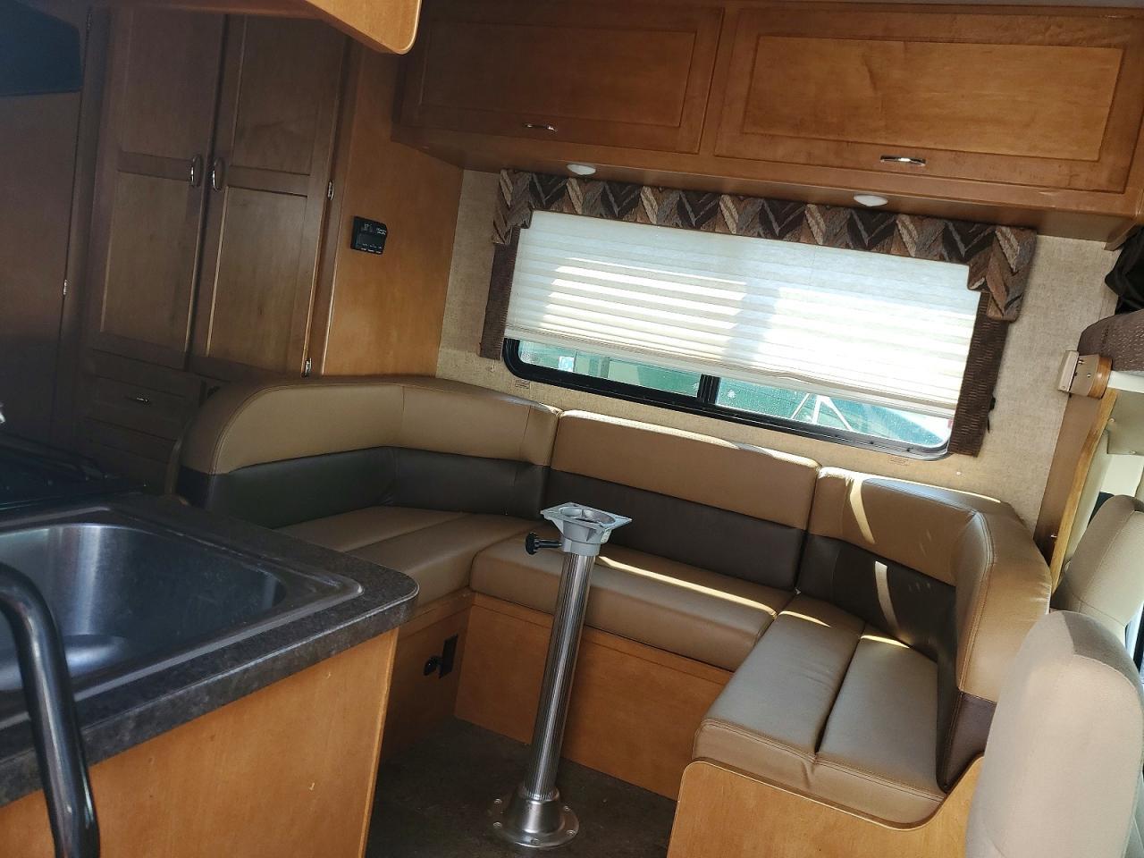 2017 Winnebago Minnie Winnie RV