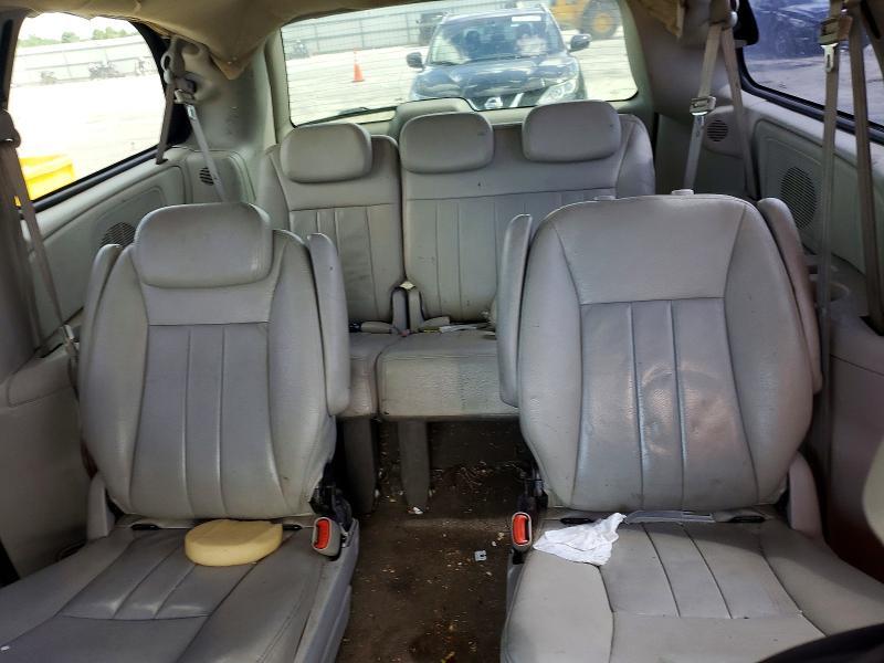 2005 Chrysler Town & Country Touring