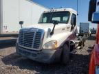 2014 Freightliner Cascadia Semi Truck