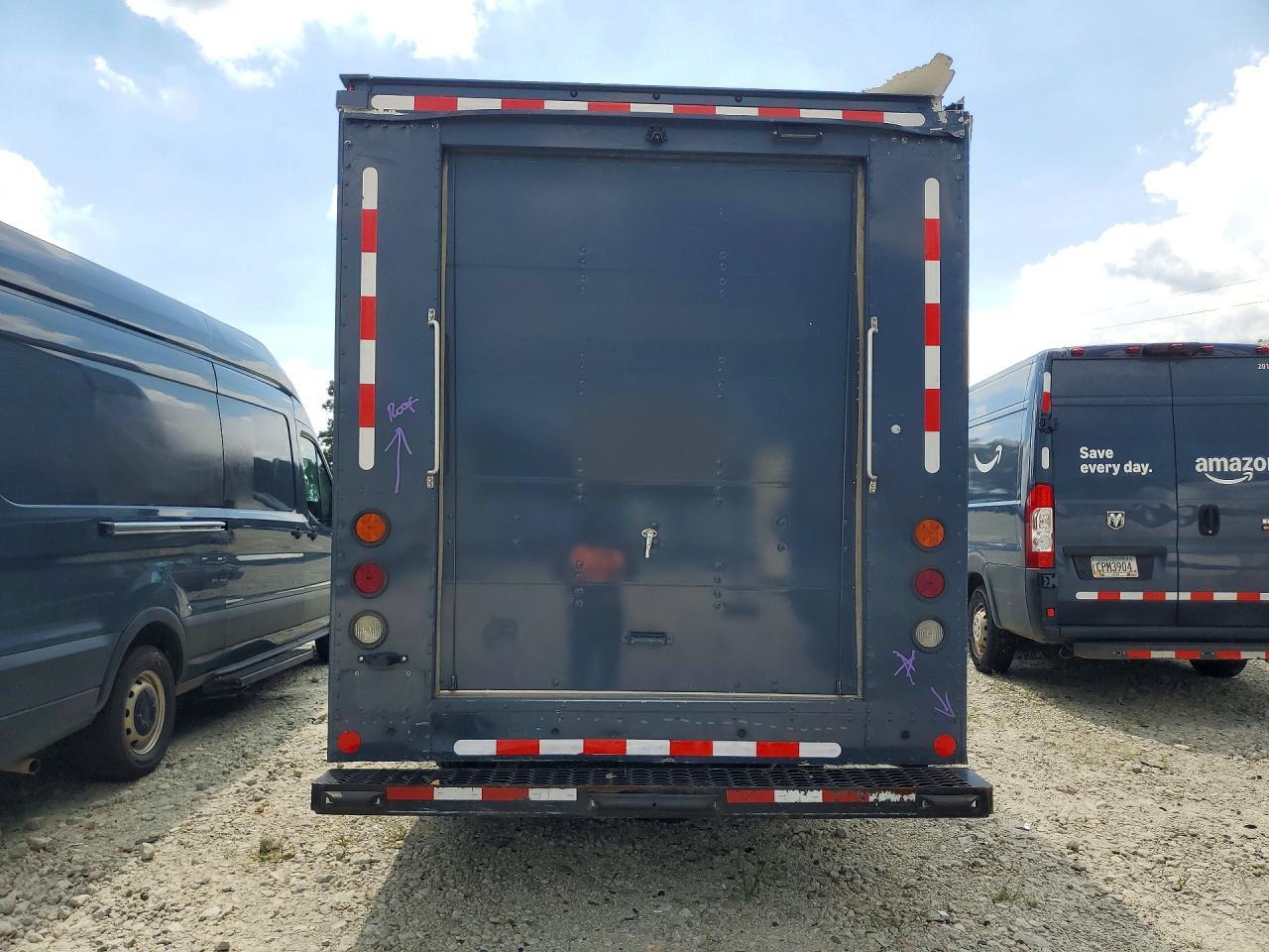2021 Ford Transit Delivery Truck