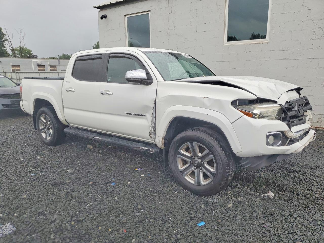2017 Toyota Tacoma Limited