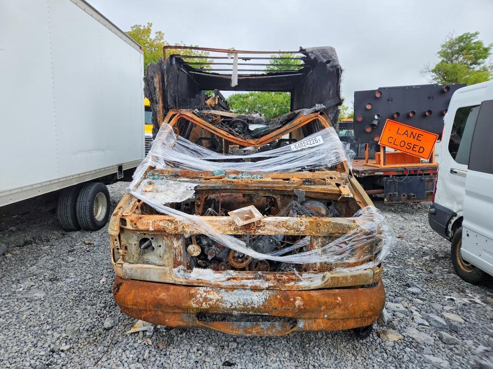 2005 Ford E350 BOX Truck