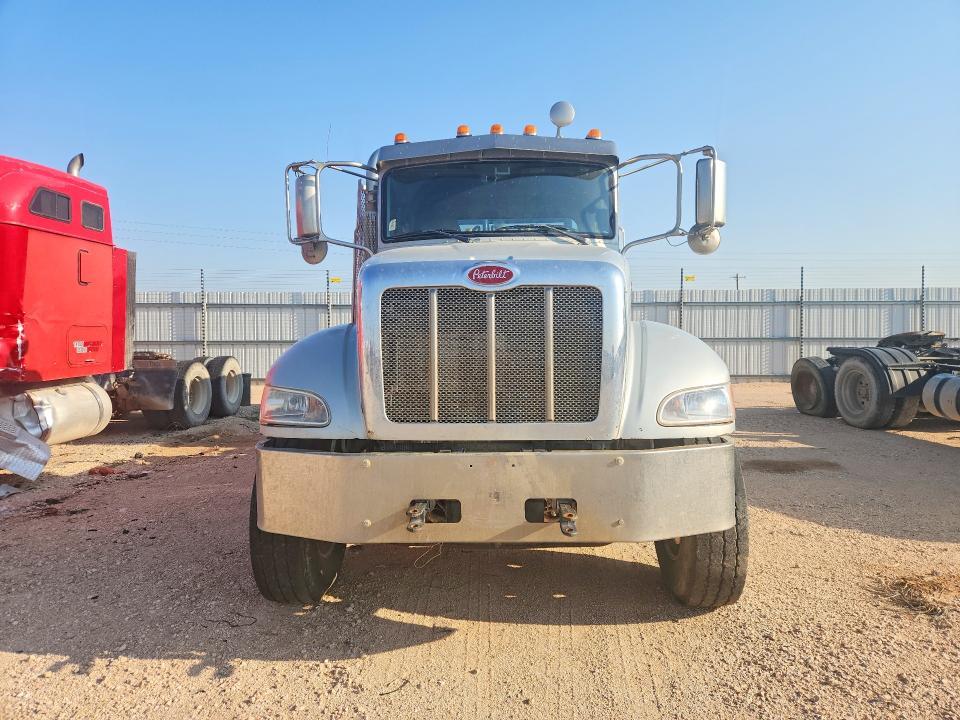 2015 Peterbilt 348 Fuel Truck