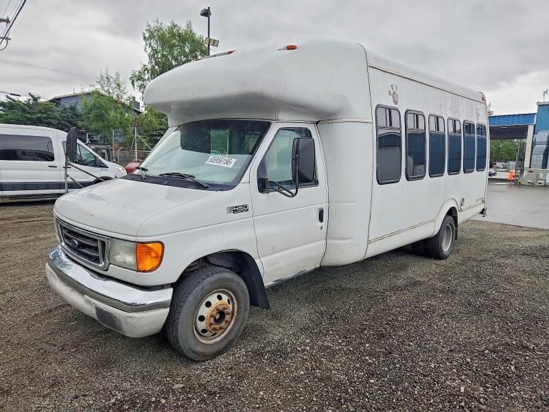 2004 Ford Econoline E450 Super Duty Cutaway Van