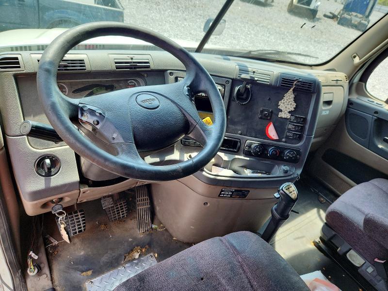 2013 Freightliner Cascadia 125