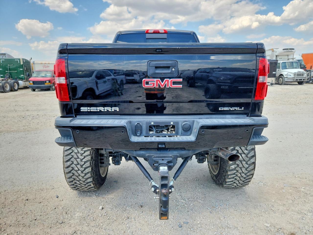 2015 GMC Sierra K2500 Denali