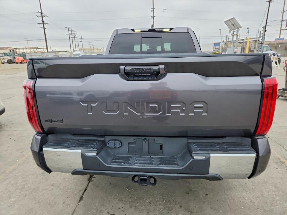 2022 Toyota Tundra SR5