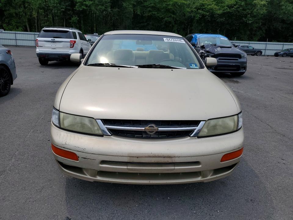 1999 Nissan Maxima GXE