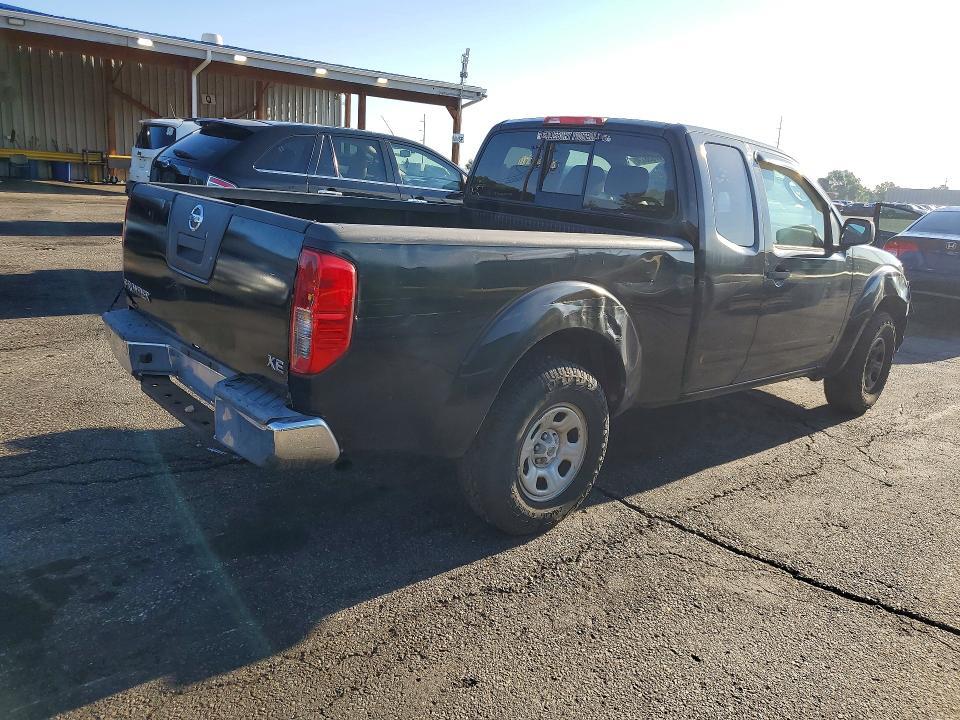 2006 Nissan Frontier XE