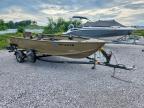 2017 G3 Outfitter VI 77T Deep V