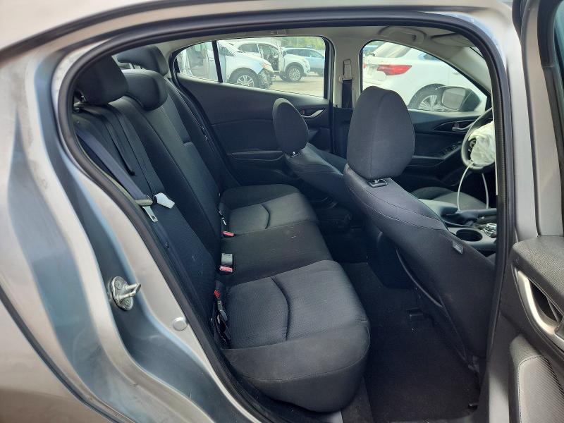 2015 Mazda 3 Sport