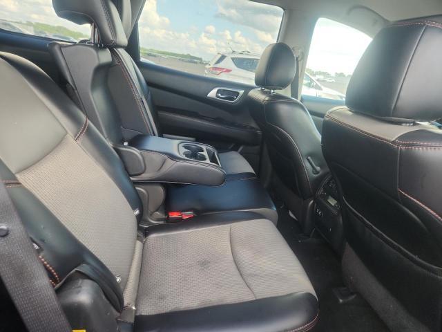 2019 Nissan Pathfinder sv