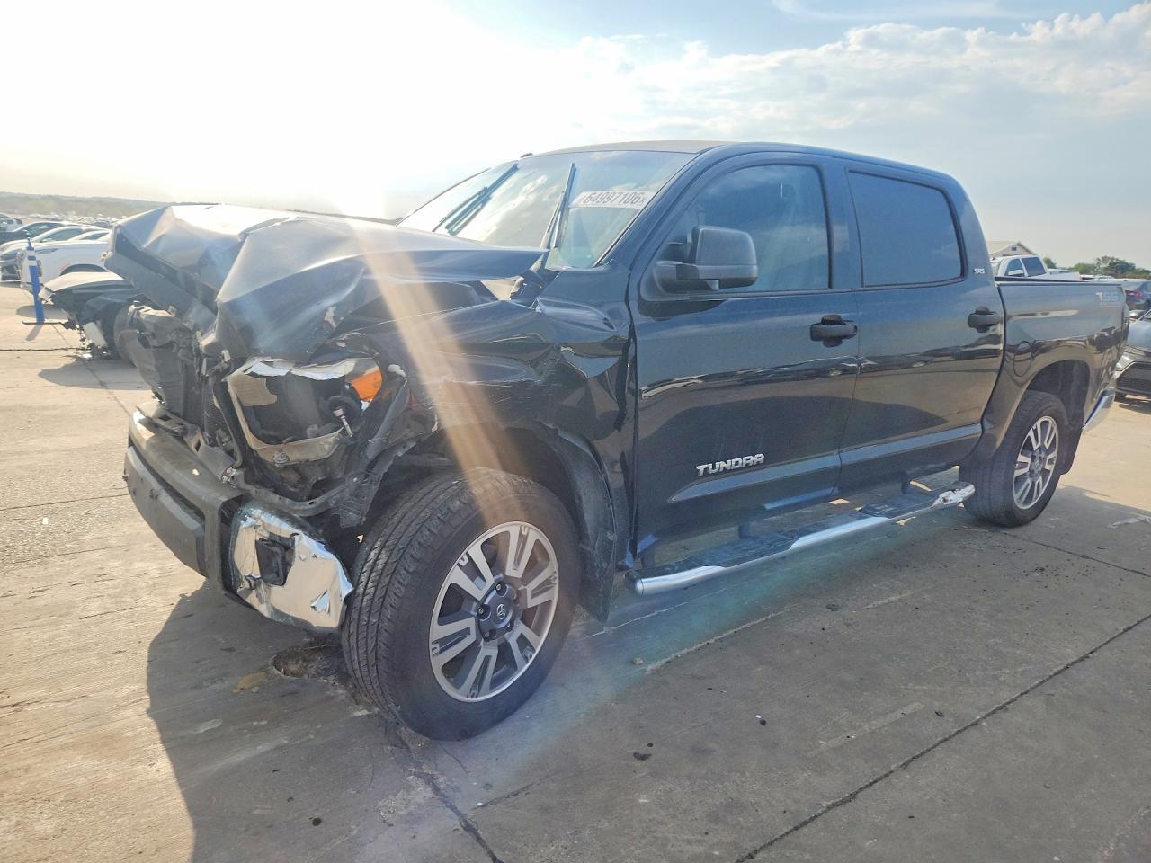 2016 Toyota Tundra Crewmax SR5