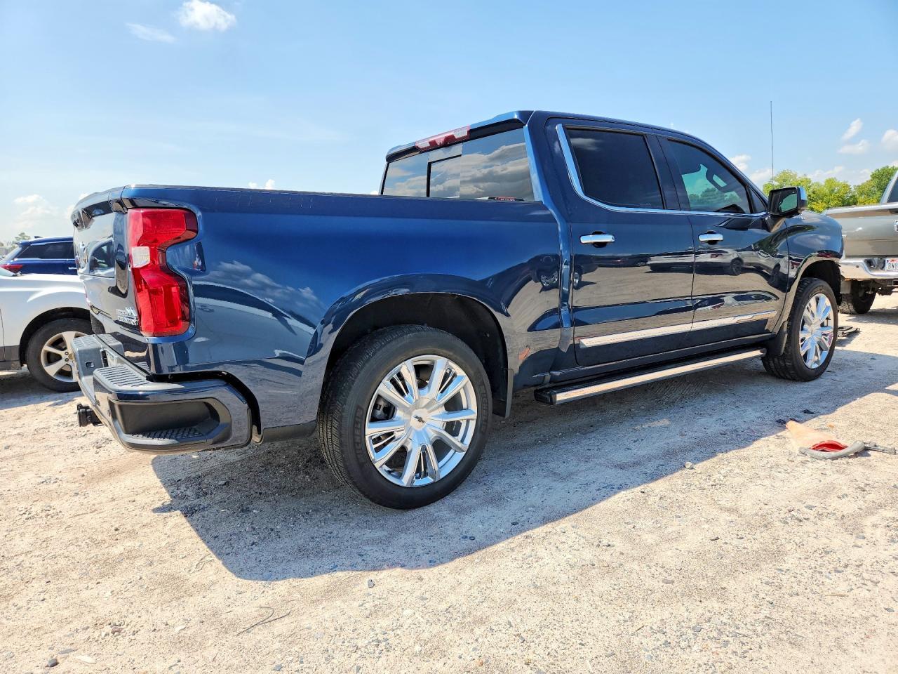 2022 Chevrolet Silverado K1500 High Country
