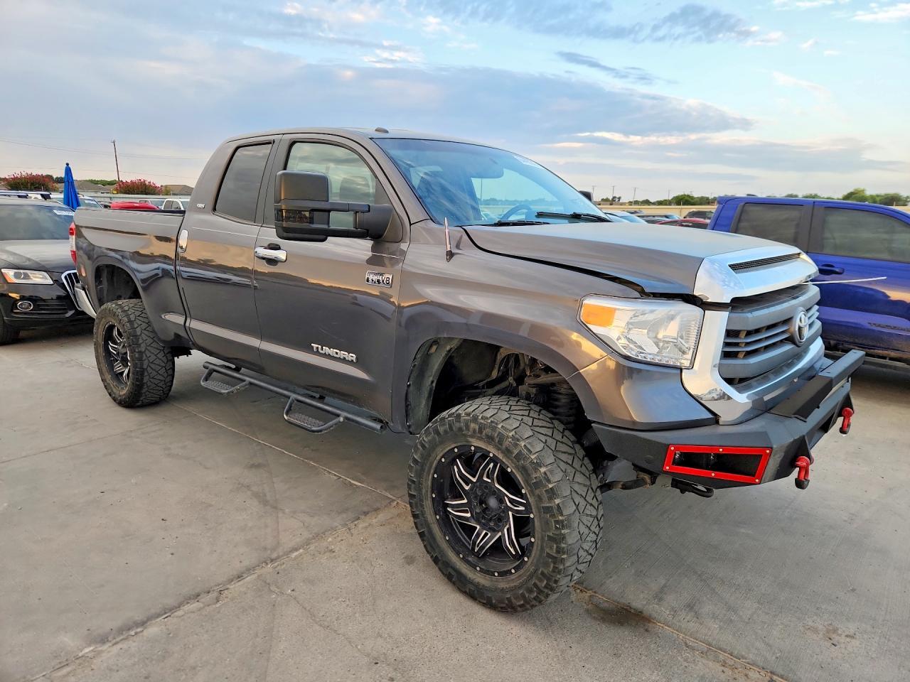 2015 Toyota Tundra SR5
