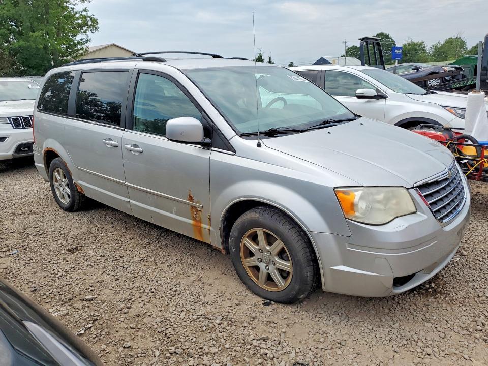 2010 Chrysler Town & Country Touring