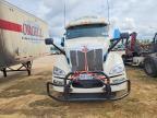 2022 Peterbilt 579 Semi Truck