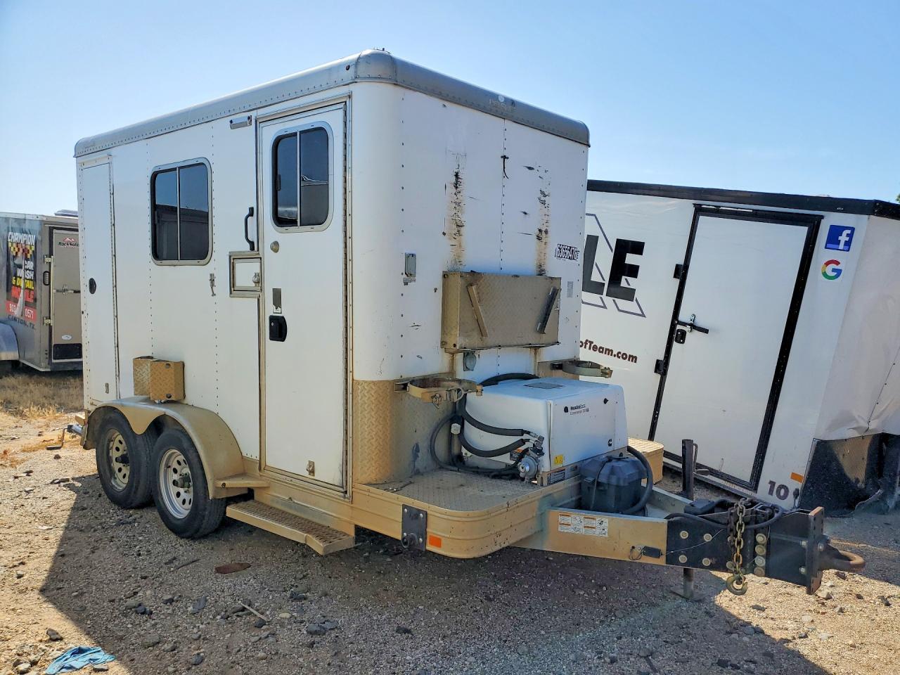 2011 Pelsue Fiber Optic Splicing Trailer